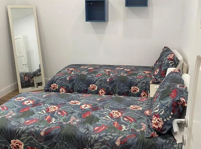 ホテル Luxury 3 Bedroom クレンディ